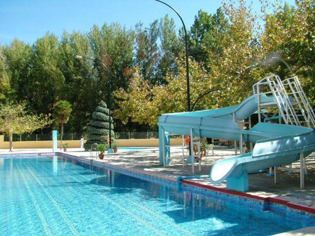 Hotel Rio Piscina Priego de Córdoba Kültér fotó