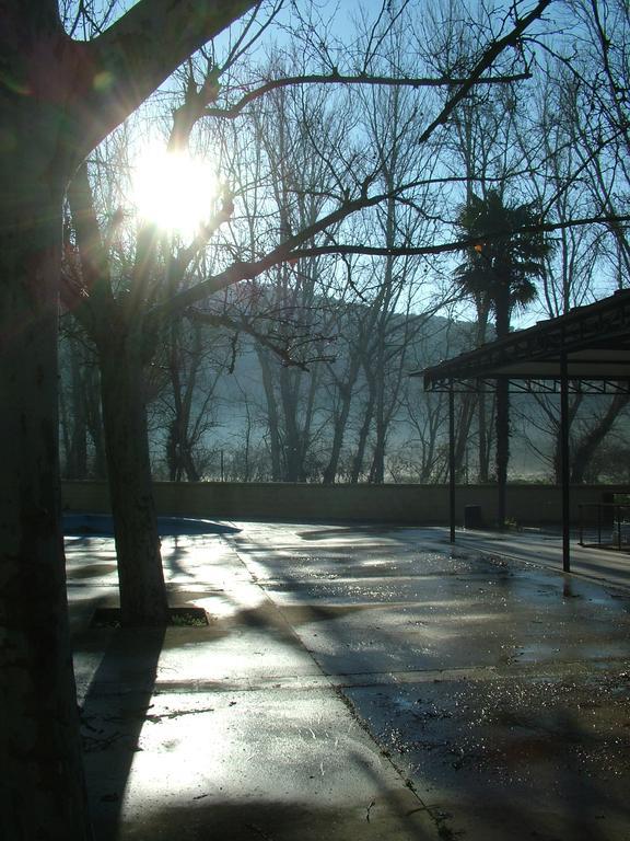 Hotel Rio Piscina Priego de Córdoba Kültér fotó